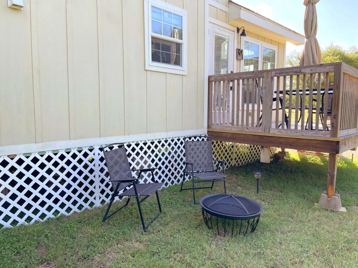 Guadalupe River Tiny House - River Access! Canyon Lake Exterior photo